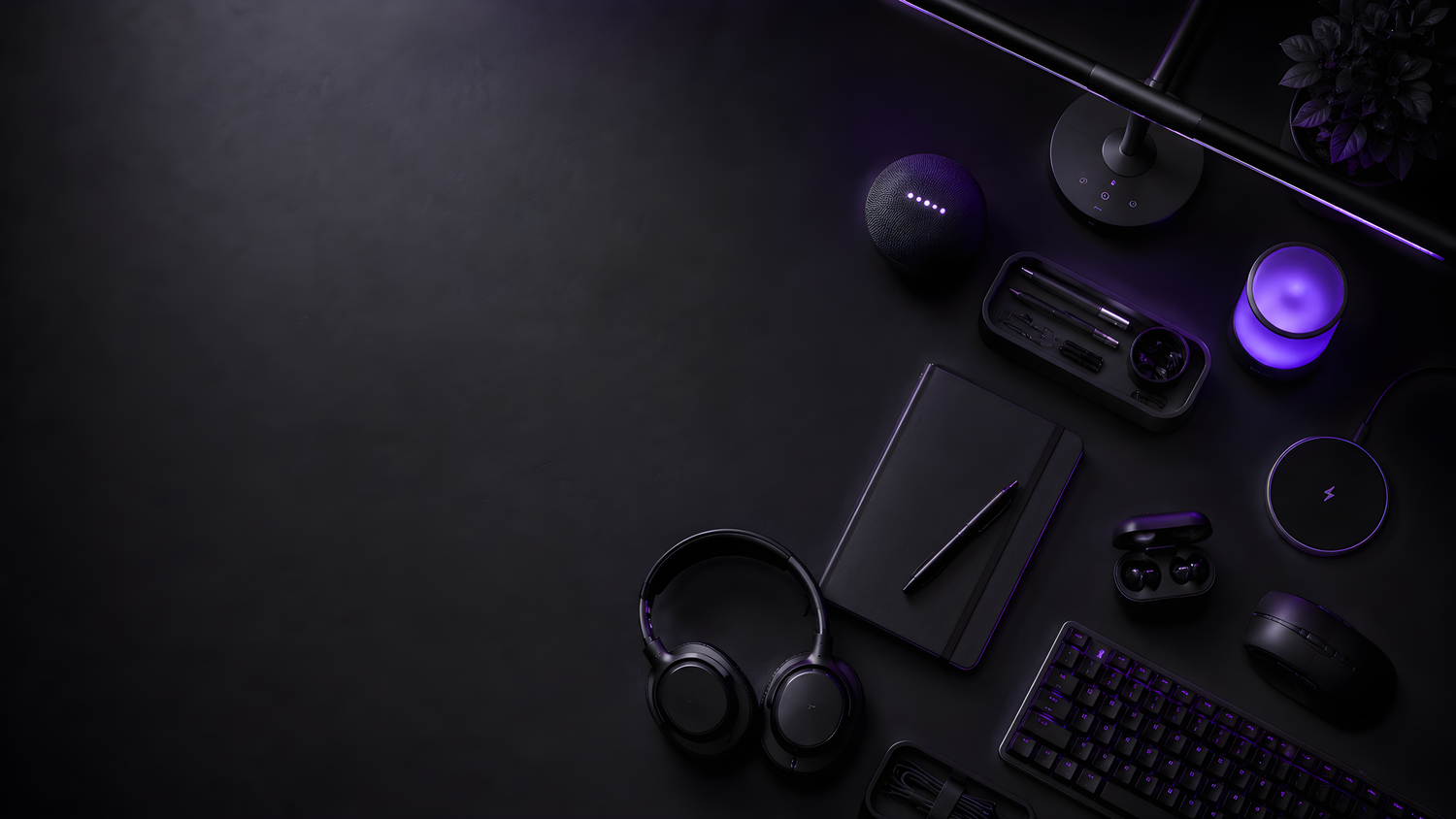Desk & Tech